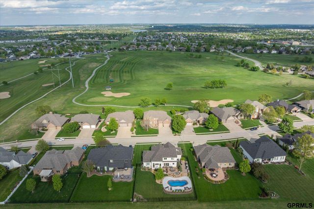 6005 N 163 Street, Omaha, NE 68116