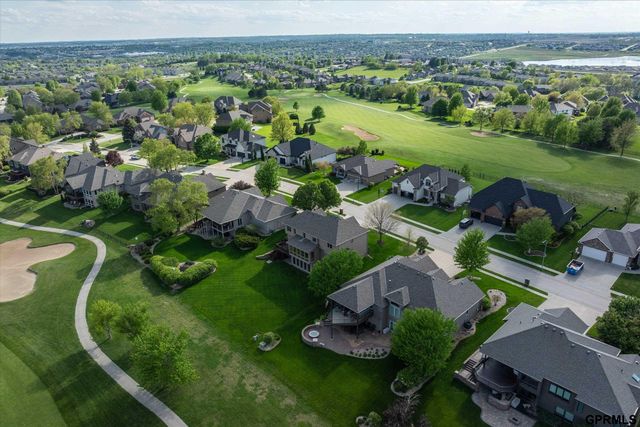 6005 N 163 Street, Omaha, NE 68116