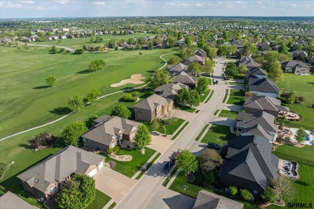 6005 N 163 Street, Omaha, NE 68116