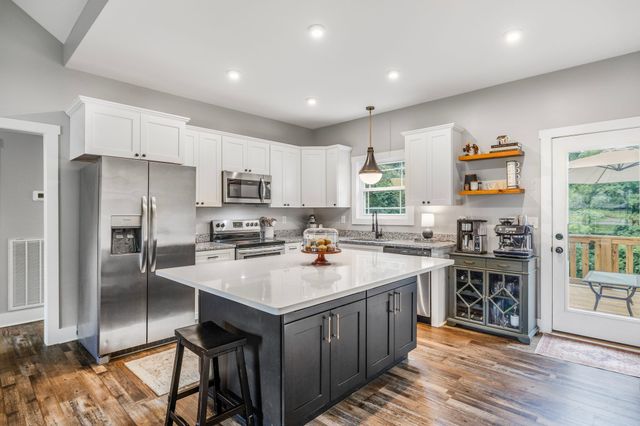 3027 Highway 49 W, Charlotte, TN 37036