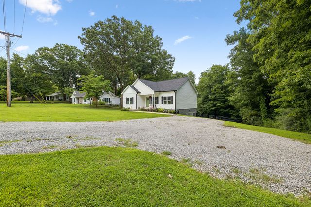 3027 Highway 49 W, Charlotte, TN 37036