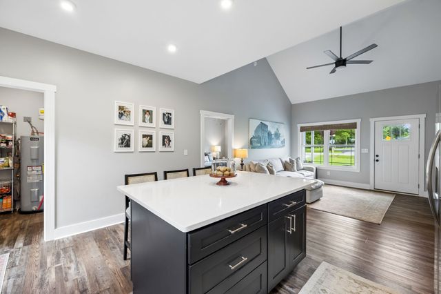 3027 Highway 49 W, Charlotte, TN 37036