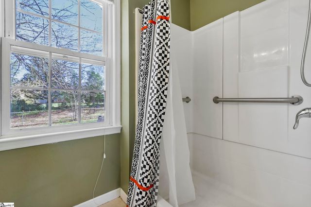 200 Yorkshire Drive, Spartanburg, SC 29301