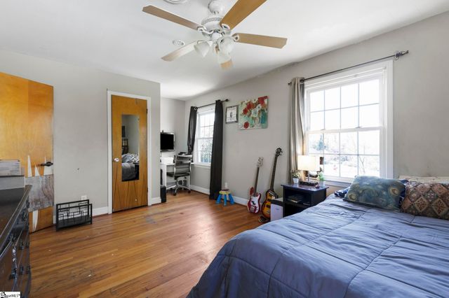 200 Yorkshire Drive, Spartanburg, SC 29301