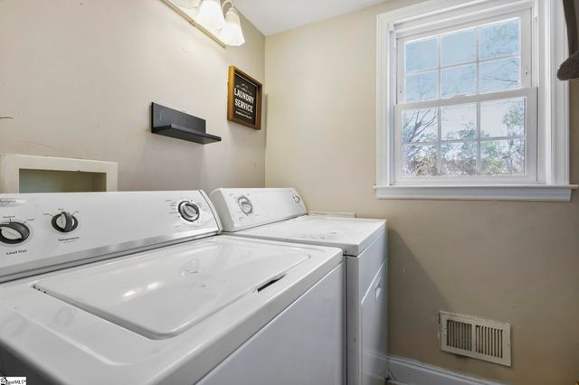 200 Yorkshire Drive, Spartanburg, SC 29301