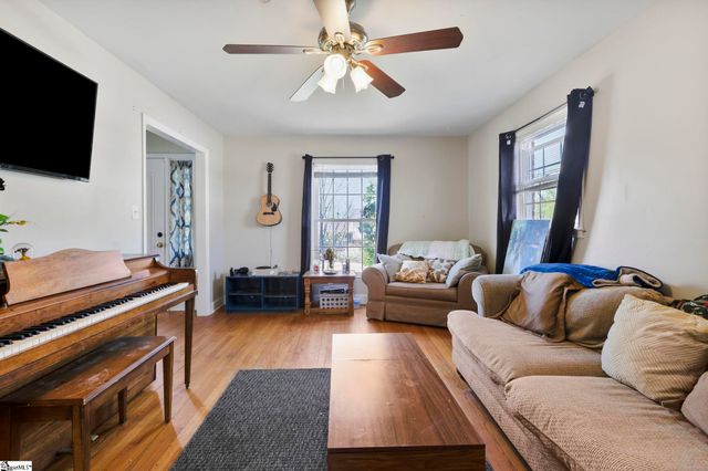 200 Yorkshire Drive, Spartanburg, SC 29301