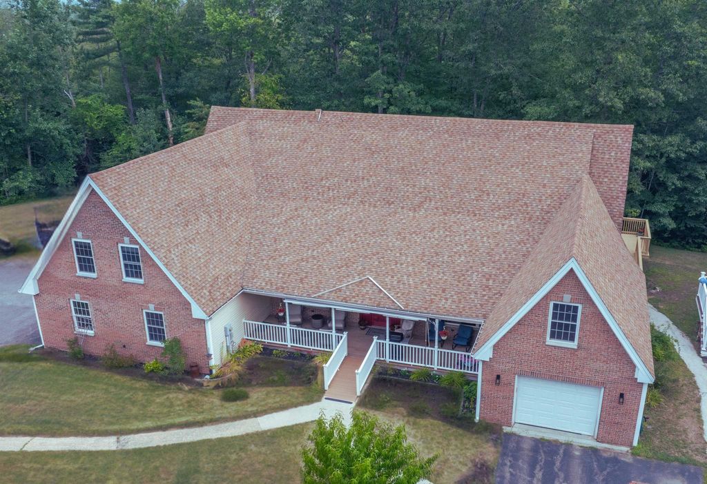 1060 River Road, Weare, NH 03281