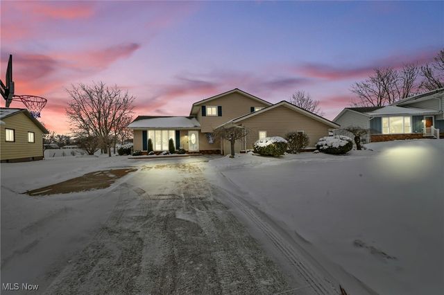 67 Wellsley Place, Brunswick, OH 44212