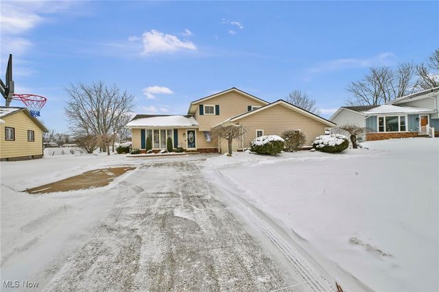 67 Wellsley Place, Brunswick, OH 44212