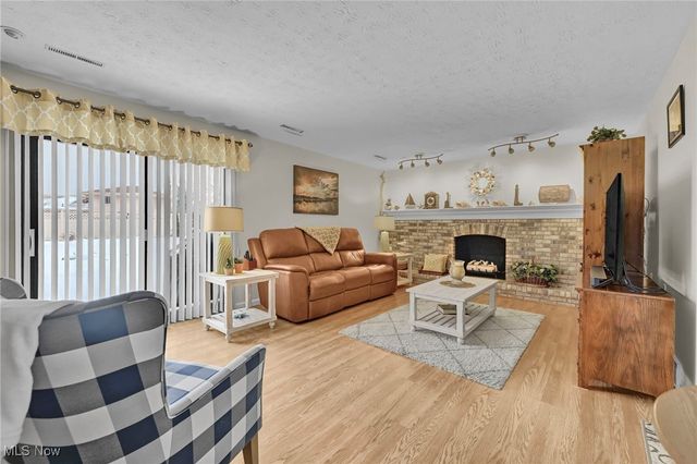 67 Wellsley Place, Brunswick, OH 44212