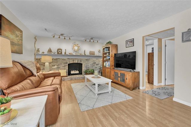 67 Wellsley Place, Brunswick, OH 44212