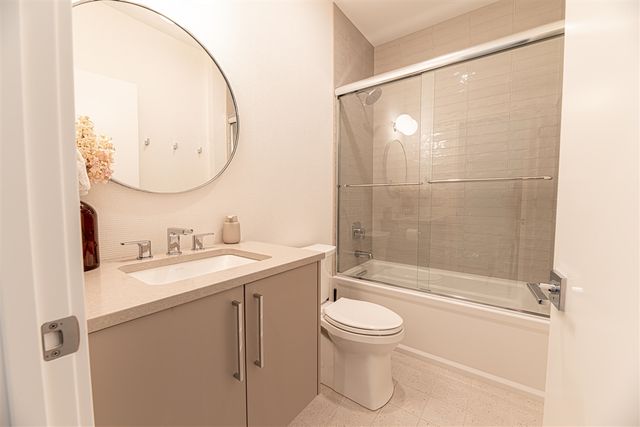 5044 Hickory Pointe Woods, Ada, MI 49301