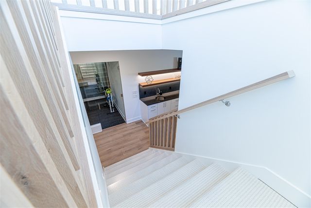 5044 Hickory Pointe Woods, Ada, MI 49301