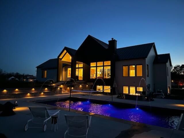 5044 Hickory Pointe Woods, Ada, MI 49301