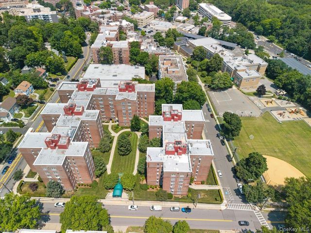 90 Bryant Avenue 2B- Dorset, White Plains, NY 10605