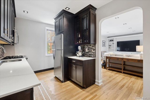 90 Bryant Avenue 2B- Dorset, White Plains, NY 10605
