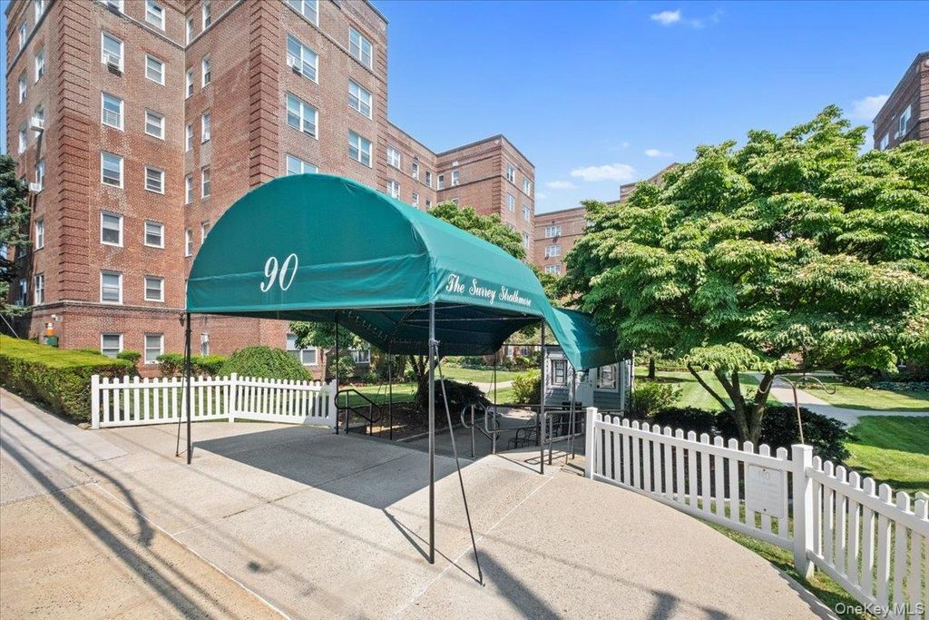 90 Bryant Avenue 2B- Dorset, White Plains, NY 10605