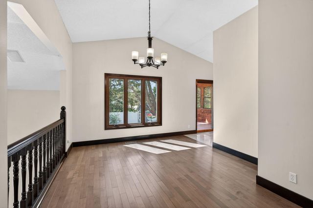 798 Sunset Drive, Eagan, MN 55123