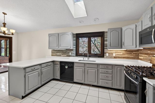 798 Sunset Drive, Eagan, MN 55123
