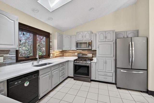 798 Sunset Drive, Eagan, MN 55123