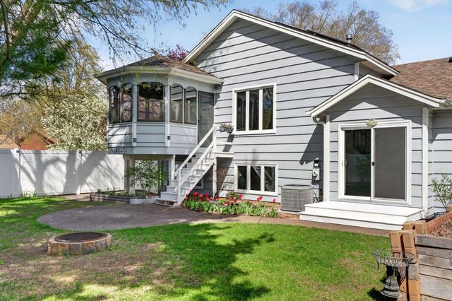 798 Sunset Drive, Eagan, MN 55123