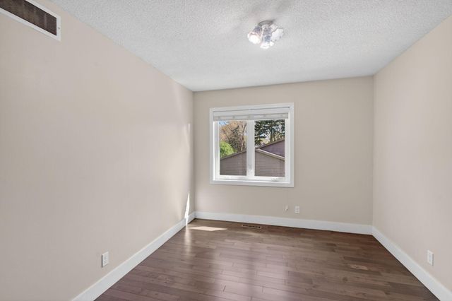 798 Sunset Drive, Eagan, MN 55123