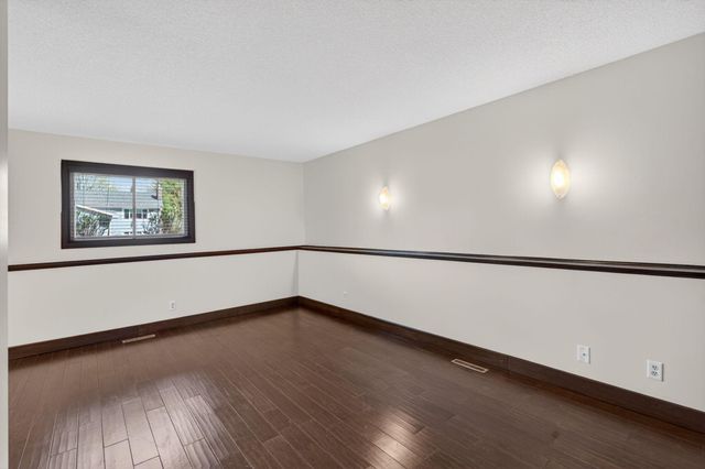 798 Sunset Drive, Eagan, MN 55123