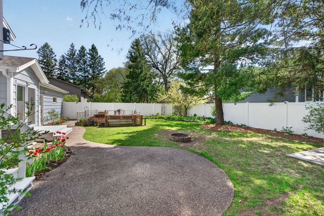 798 Sunset Drive, Eagan, MN 55123