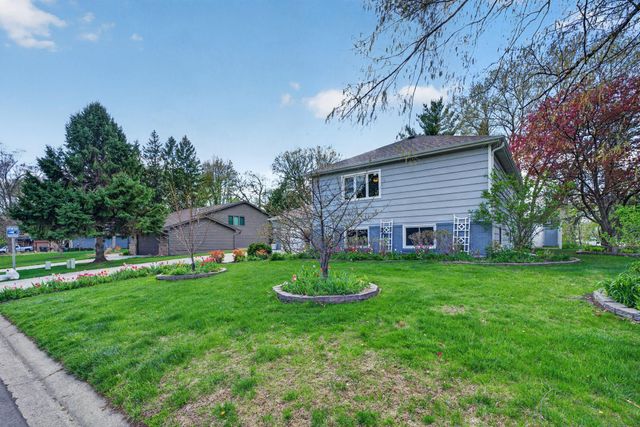 798 Sunset Drive, Eagan, MN 55123