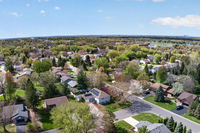 798 Sunset Drive, Eagan, MN 55123