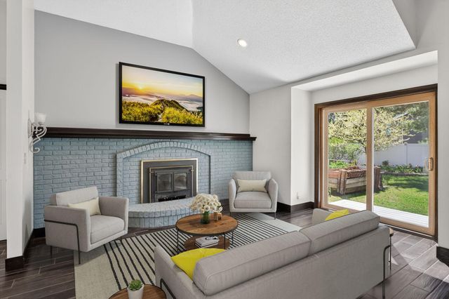 798 Sunset Drive, Eagan, MN 55123