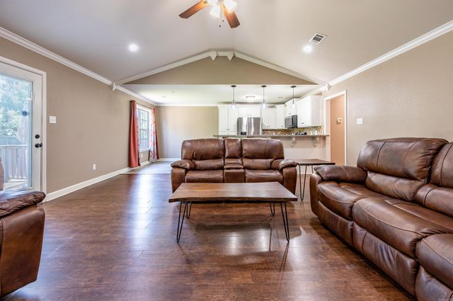 10 Grand Stand Drive, Austin, AR 72007