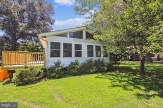 1590 LONG POINT RD, Pasadena, MD 21122