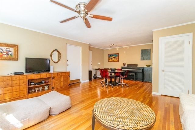 5 Cass Street 12, Boston, MA 02132
