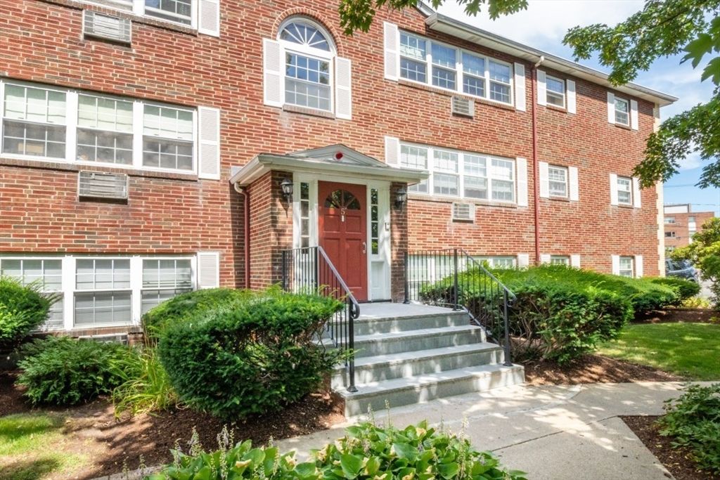 5 Cass Street 12, Boston, MA 02132