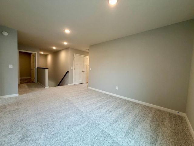 4849 Island Park Drive, Woodbury, MN 55129