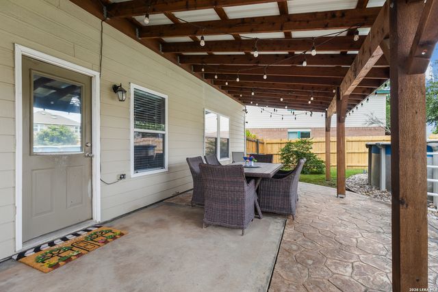 105 Hawks Meadows, Schertz, TX 78154
