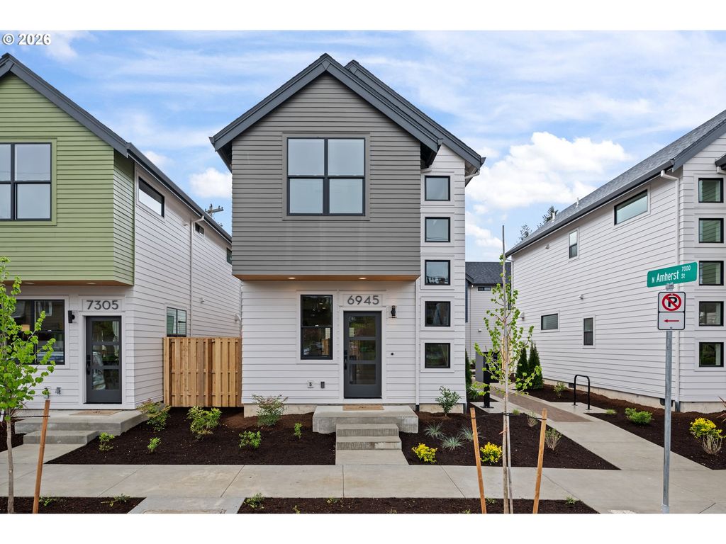 6945 N BURR Ave, Portland, OR 97203