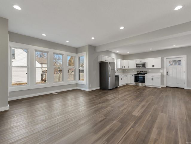 309 S Walsh Street, Garrett, IN 46738