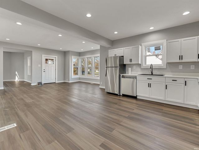 309 S Walsh Street, Garrett, IN 46738