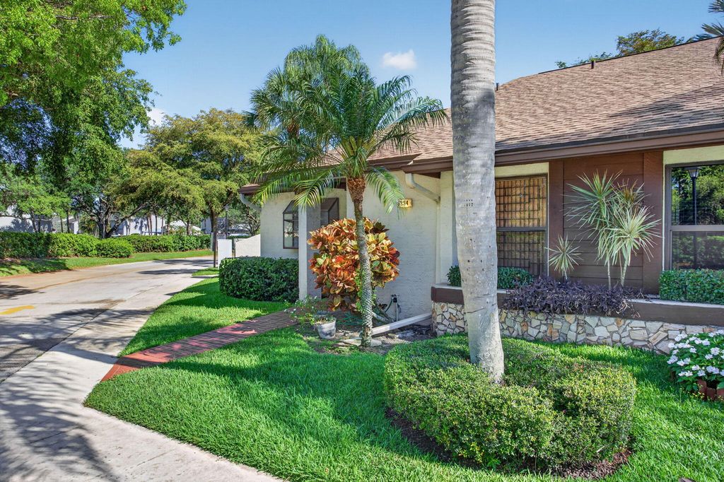 3254 Carambola Circle S, Coconut Creek, FL 33066