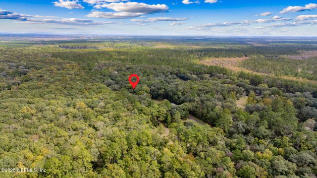 473951 MIDDLE Road, Hilliard, FL 32046