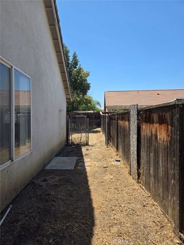 421 Steiner, Hemet, CA 92544