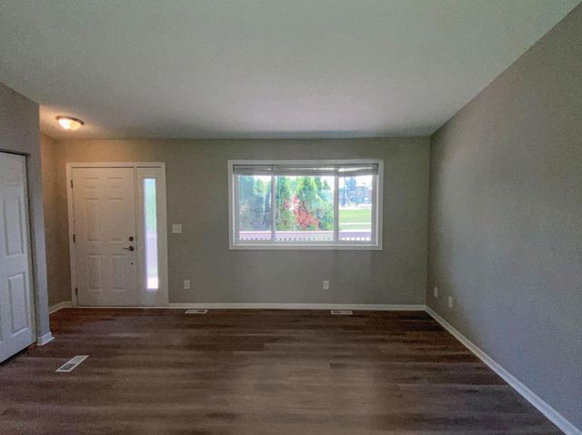 6161 Bakken Street, Monticello, MN 55362