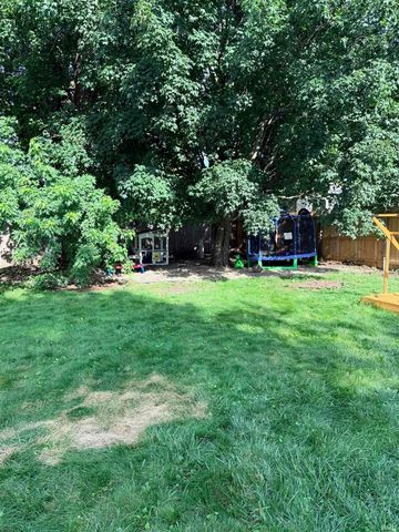 606 S Brook Avenue, Mishawaka, IN 46544