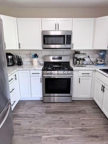 606 S Brook Avenue, Mishawaka, IN 46544