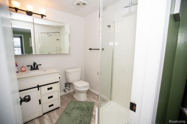 37816 Charter Oaks Boulevard, Clinton Charter Township, MI 48036