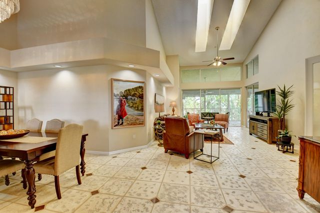 2464 NW 59th Street 1103, Boca Raton, FL 33496