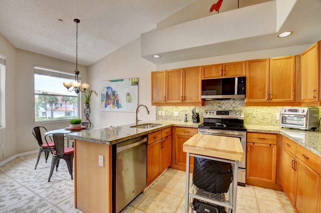 2464 NW 59th Street 1103, Boca Raton, FL 33496