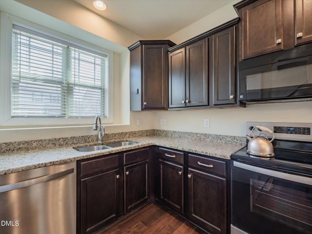 2808 Piedmont River Way, Raleigh, NC 27606